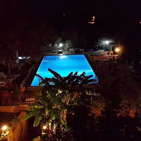 Kibele מלון 3*